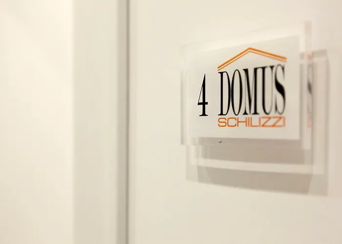Domus Schilizzi 4* Napoli