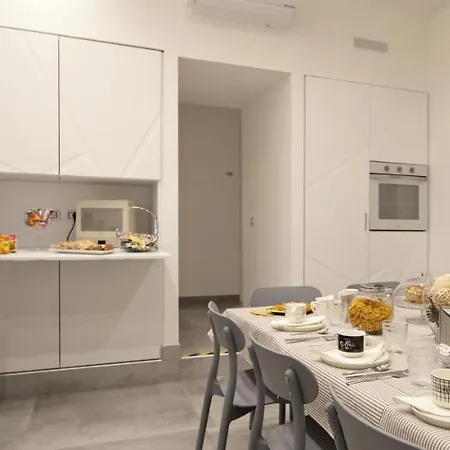 Domus Schilizzi Affittacamere Napoli