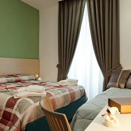 Domus Schilizzi 4* Napoli